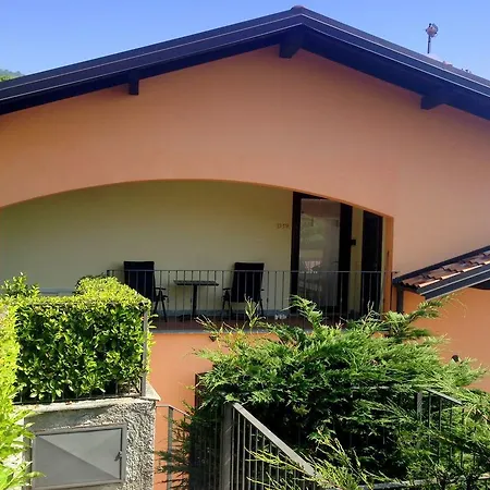 Panoramic House In A Upon The Green Hills Overlooking Lake Maggiore Oggebbio