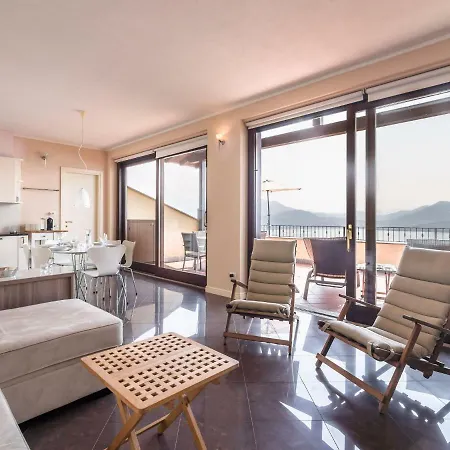 Panoramic House In A Upon The Green Hills Overlooking Lake Maggiore