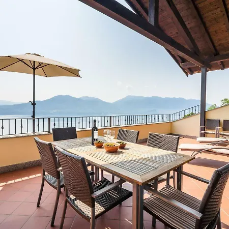 Διαμέρισμα Panoramic House In A Upon The Green Hills Overlooking Lake Maggiore *