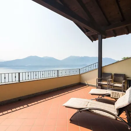 Panoramic House In A Upon The Green Hills Overlooking Lake Maggiore Oggebbio