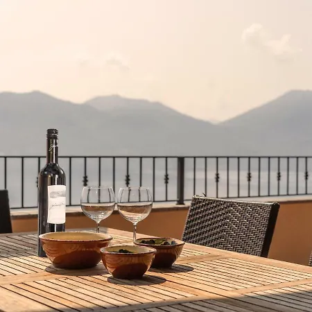Διαμέρισμα Panoramic House In A Upon The Green Hills Overlooking Lake Maggiore Oggebbio